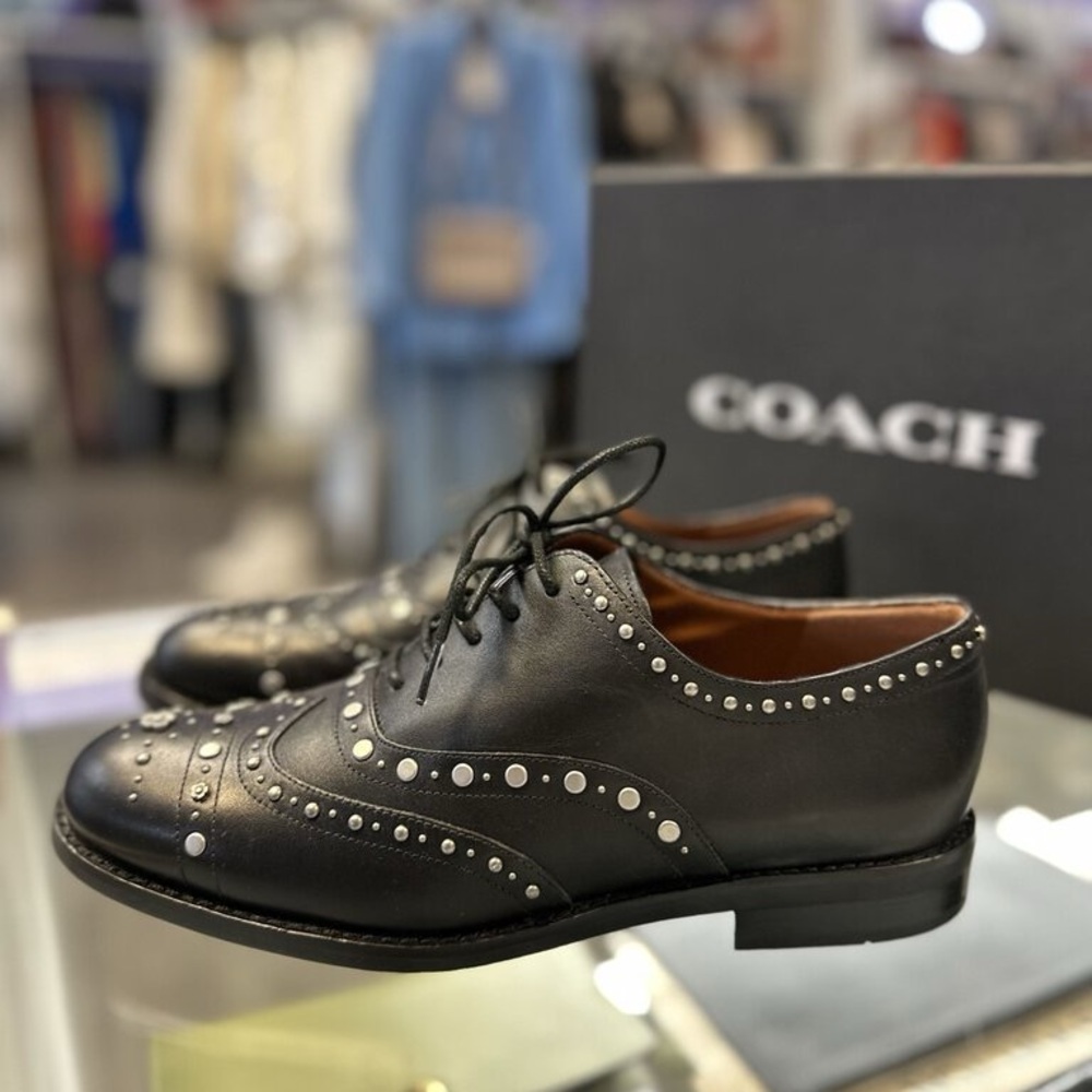 Coach Tegan Oxford Size 8